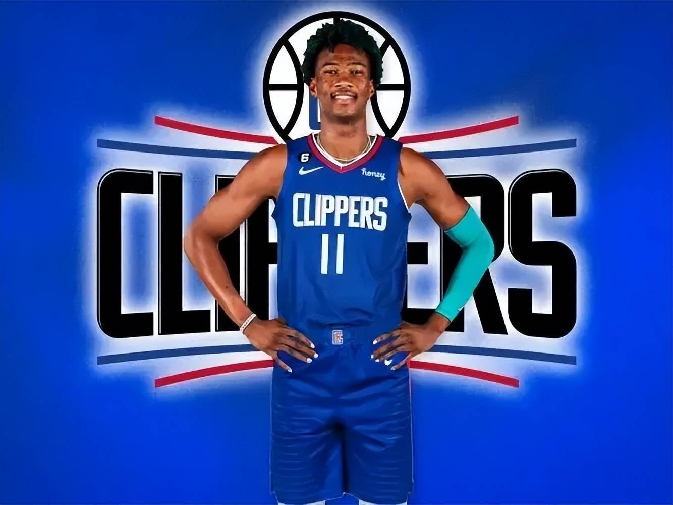 爱游戏下载转折点！夏洛特黄蜂更衣室发声，NBA季后赛关键时刻攻防权衡，话题不断，数据趋势出现新变化的简单介绍